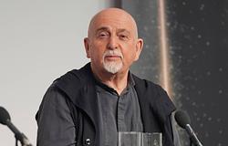 Peter Gabriel dalával erősít a Marty Supreme filmzenéje