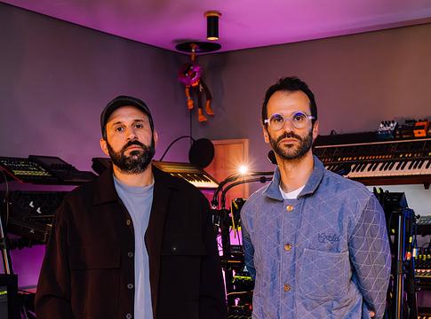 MXGPU: a portugál elektronikus duó, amely újradefiniálja az élő fellépések intenzitását