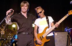 Tíz éve nincs velünk David Bowie – világszerte emlékeznek a legendára