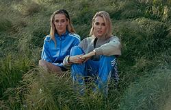 Eli & Fur új kislemeze, a „Strange” sötétebb hangzást hoz