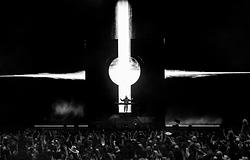 Kaskade országos turnéra viszi a Coachellán bemutatott ORIGIN// show-t