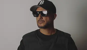 Loco Dice visszatér a Universalhoz: megérkezett a Hold Up (You Feel That)