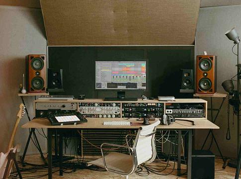 AI-alapú stem szétválasztással és Splice-integrációval frissült az Ableton Live 12.3 béta