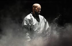 Ye meghívta Lauryn Hillt és Travis Scottot a SoFi Stadium-beli visszatérés második estéjén