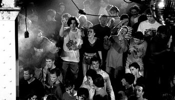 A Haçienda legendás DJ mixei elérhetők Apple Musicon