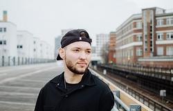 Patrick Scuro mindent egy lapra tesz fel – megjelent az ALL IN album