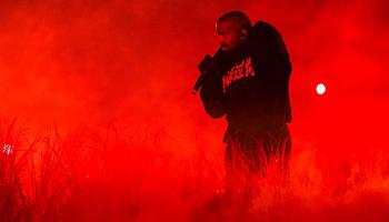 Kanye West két oroszországi stadionkoncertet ad ősszel