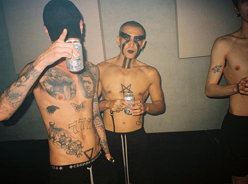 Átalakulóban Kína underground klubélete – Sokol fotókon rögzített éjszakái