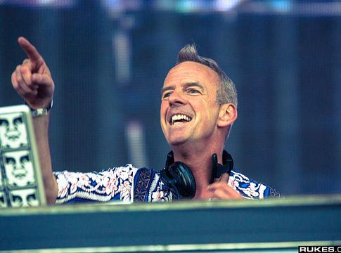Fatboy Slim meghosszabbította jótékonysági DJ-programját mentális betegségekkel küzdők számára