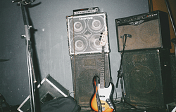 AFM perli az UMG-t és a WMG-t az AI-licencek és a kollektív alku megkerülése miatt