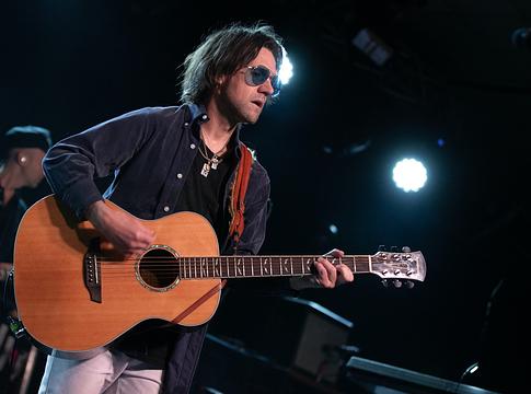 Conor Oberst: „Nagyon közel voltam a szakadék széléhez”