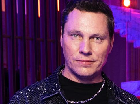 Tiësto és Rose Ringed: Egy Időtlen Klasszikus Újjászületése