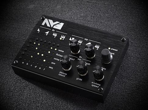 Twisted Electrons AY3 – megérkezett a 4.0-s, nyílt forráskódú firmware a legendás 8 bites szintetizátorhoz