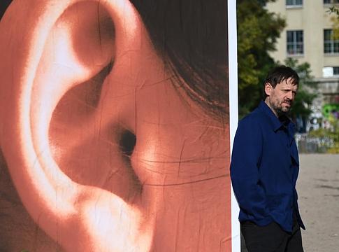 Efdemin visszatér az Ostgut Tonhoz új albumával, a Poly-val