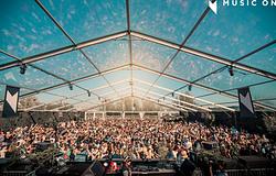 Az utolsó pillanatban törölték a Music On Festival 2026-ot Amszterdamban