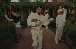 Emmy-jelöltek: Bad Bunny Super Bowl-fellépése viszi a prímet, Taylor Swift Eras-filmje és a Diddy-doksi is soron