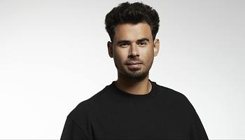 Afrojack Kapuchon néven 10 órás szettet rögzített a Francia Alpokból