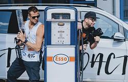 Stereoact figyelmeztet: mesterséges intelligenciával készült álprofilokkal verik át a rajongókat