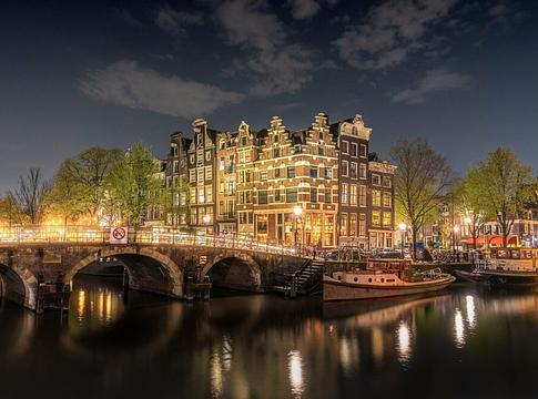 Amszterdam polgármestere állami kokain-szabályozást sürget