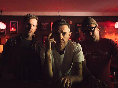 Sparta októberben UK–EU turnéra indul a Cut A Silhouette album mellé