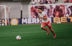 RB Leipzig sztárja új karrierbe kezd: David Raum DJ ROOMER néven debütál az Ibiza-house világában