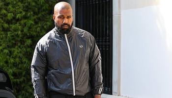 Kanye Westnek 140 ezer dollárt kell fizetnie egy volt alkalmazottjának