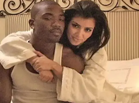 A bíróság nem engedi titkosítani Kim Kardashian és Ray J állítólagos 6 milliós egyezségét