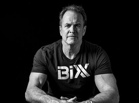 BiXX és az ésszerűség hangja – új album, új üzenetek