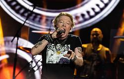 Axl Rose színpadi dühkitörésére reagált a Guns N’ Roses