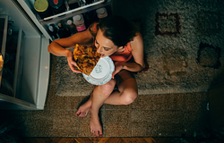 Az étrendi zsírok szerepe a test szezonális időérzékelésében