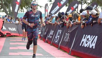 DJ-zés közben fut le 50 kilométert egy miami előadó