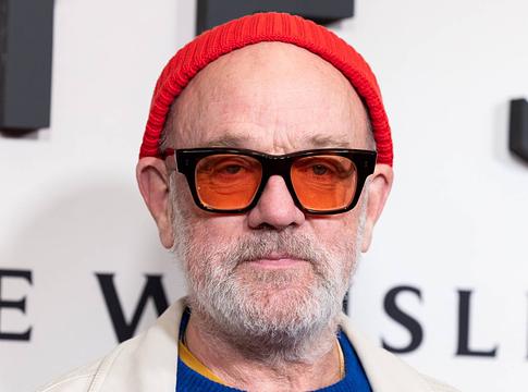 Michael Stipe a finisben: különös hangminták és tengerésznóták az első szólólemezen