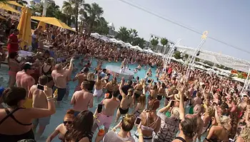 O Beach Ibiza nemzetközi terjeszkedésre készül új, zenevezérelt beach clubokkal