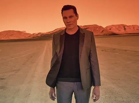 Tiësto belebegtette új trance számát, a Don't Lose Your Headet