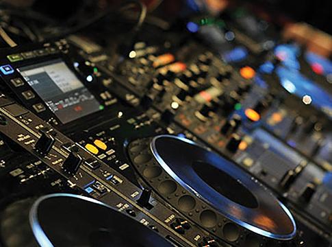 Your Shot DJ verseny először az Egyesült Államokban