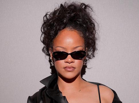 Folytatódhat a Rihanna otthonára leadott lövések miatt indult büntetőeljárás