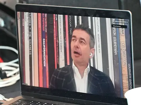 Robert Kyncl: az „AI Resistance” visszavetheti a zeneipart – most kell lépni