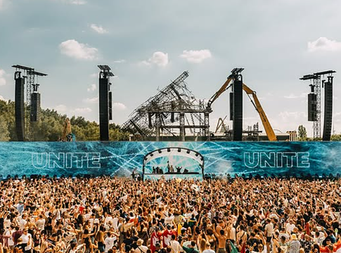 A Metallica mentette meg a Tomorrowlandet a főszínpad leégése után