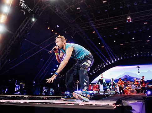 A Coldplay új rövidfilmje, az In-Between a menekültek életére irányítja a figyelmet